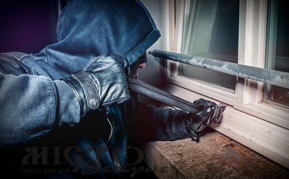 На Волині двоє підлітків обікрали будинок 