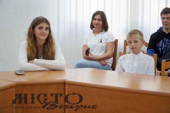 Найкращі учні та студенти Володимирської громади отримуватимуть стипендію міського голови 