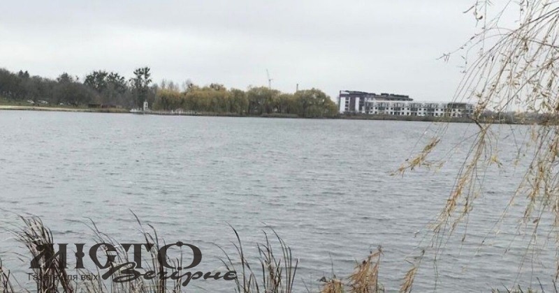 У Рівному в озері знайшли тіло безвісти зниклої жінки 