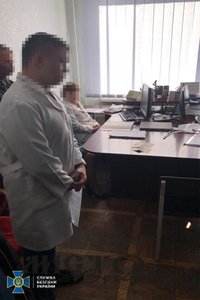 СБУ на Волині ліквідувала чергову схему фальсифікації міжнародних свідоцтв про вакцинацію від COVID-19 