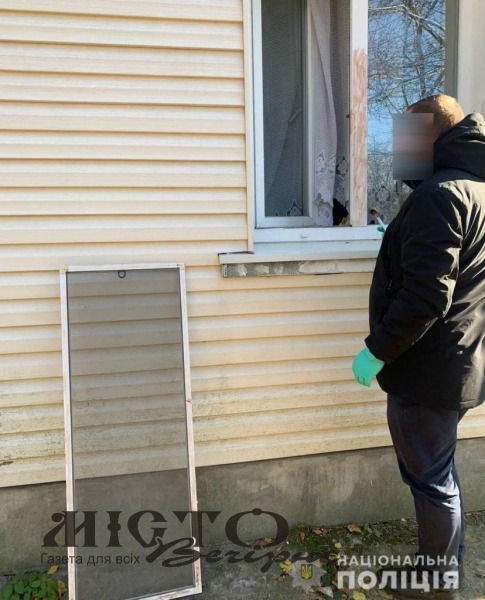 В Устилузькій громаді чоловік вдарив та пограбував пенсіонерку 