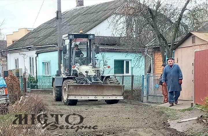 У Володимирі комунальники облаштували вулицю Дулібську - новини Володимир-Водинського У Володимирі комунальники облаштували вулицю Дулібську