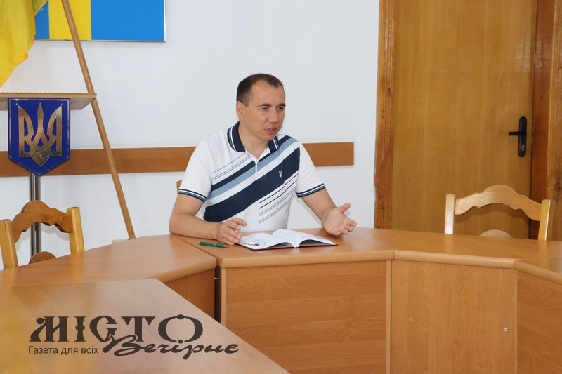 Нові маршрути громадського транспорту та оновлені графіки руху обговорили у міській раді Володимира 