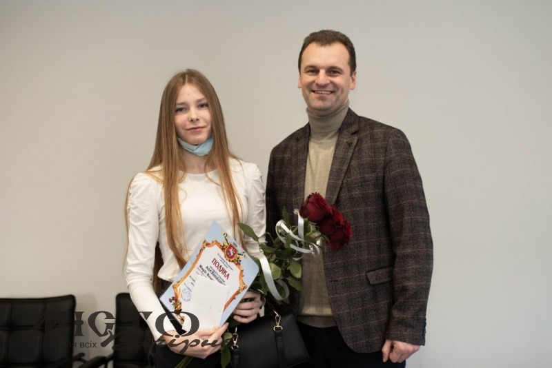Міський голова привітав володимирчанку з перемогою на Чемпіонаті України 