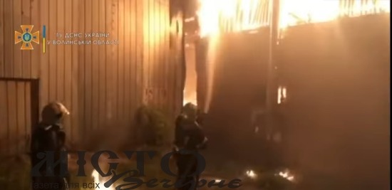 Розповіли деталі пожежі виробничого приміщення у Володимирі 