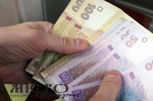 Після призначення з 1 жовтня 2021 роки додаткових виплат особам старше 75 років, планується поступово охопити цією програмою і більш «молодих» пенсіонерів. Спочатку передбачається встановити компенсацію малозабезпеченим віком 70−75 років. Потім підвищити  
