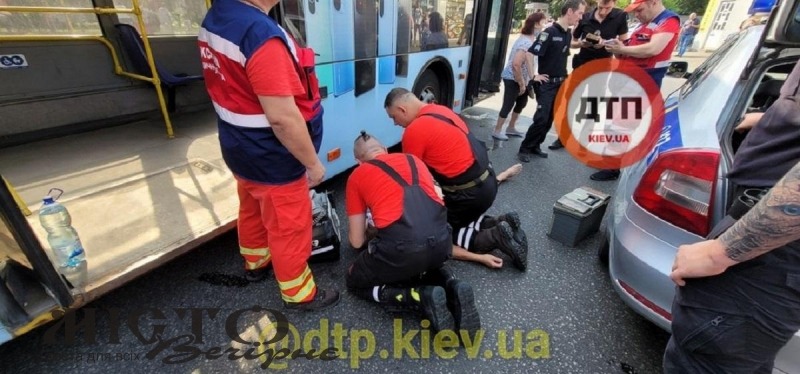 У Києві водій тролейбуса помер за кермом 