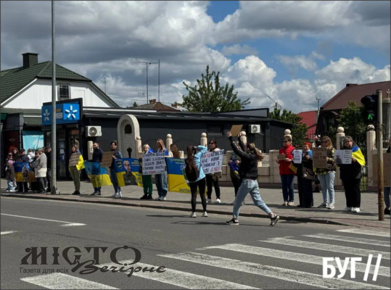 У Володимирі відбулася мирна акція на підтримку полонених і зниклих безвісти військових 