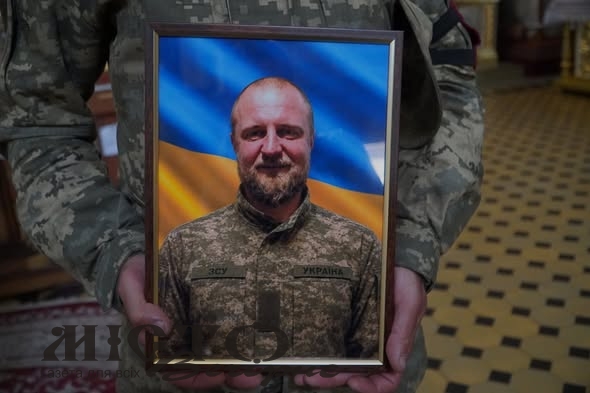 У Володимирській громаді в останню путь провели Героя Олега Козінського 