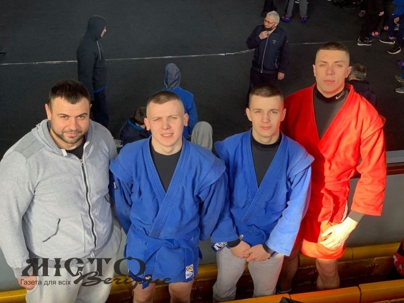 Спортсмени з Володимира взяли участь в Чемпіонаті України з бойового самбо - новини Володимир-Водинського Спортсмени з Володимира взяли участь в Чемпіонаті України з бойового самбо