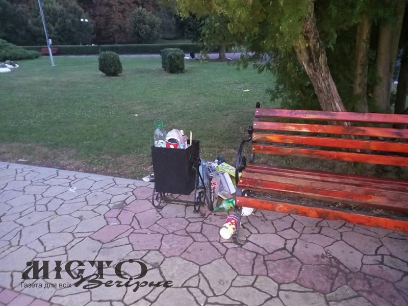  У Володимирі після святкування Дня міста комунальники вивезли 20 кубів сміття 
