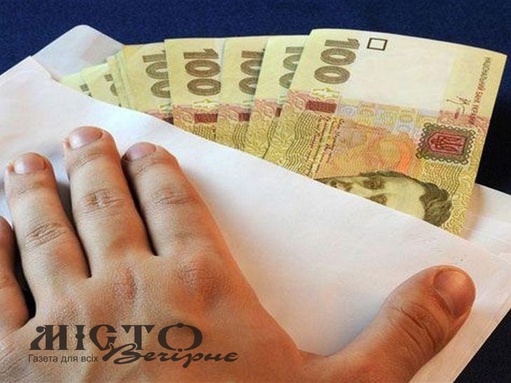 За хабар судитимуть володимирського поліцейського 