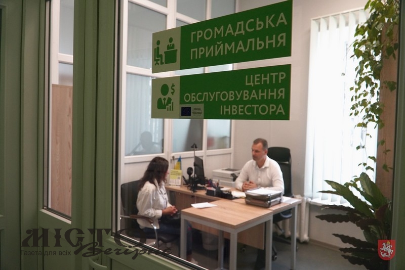 Очільник Володимира провів прийом  громадян у ЦНАПі 