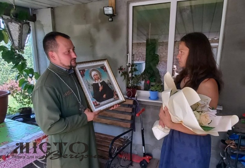 Прикордонники відвідали дружину загиблого побратима та привітали її з днем народження 