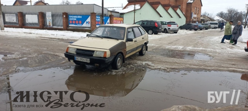 Жителі Іванич скаржаться на неякісне прочищення місцевих доріг від снігу 