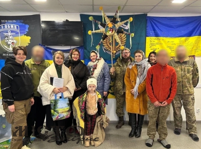 У Нововолинську колядували на потреби ЗСУ 