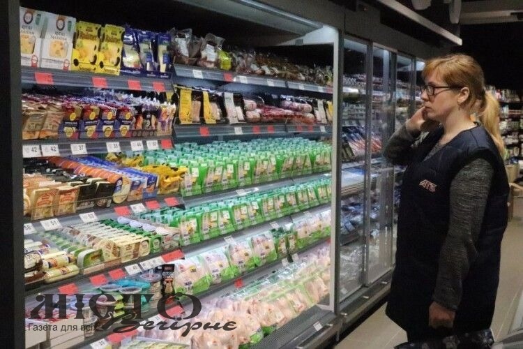 Чиновники проінспектували 7 володимирських супермаркетів та ринок 