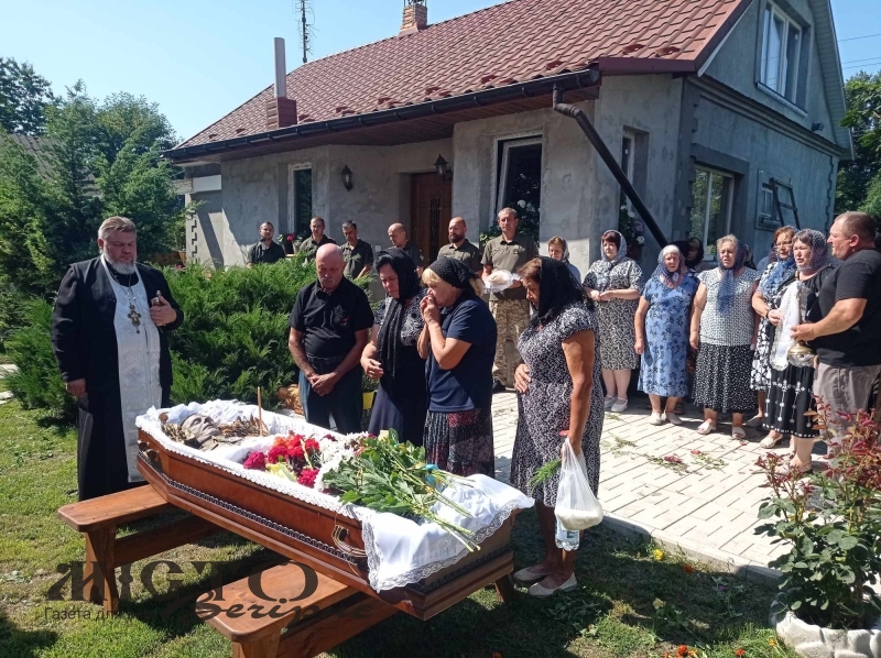 Жителі Іваничівської громади попрощалися з Героєм Ігорем Кульбою 