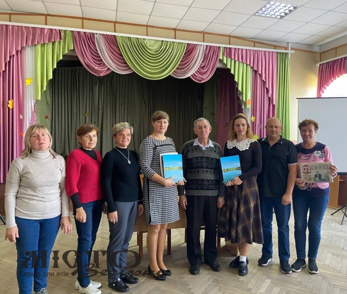 У Затурцях презентували книгу «Природа рідного краю. Водні ресурси Володимирського та Луцького районів». - новини Володимир-Водинського У Затурцях презентували книгу «Природа рідного краю. Водні ресурси Володимирського та Луцького районів».