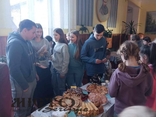 У гімназії Литовезької громади відбувся благодійний ярмарок 