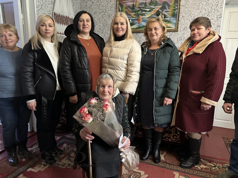 Жительку Зимнівської громади привітали з поважним ювілеєм 
