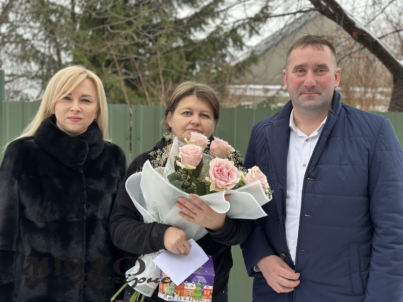 У Зимнівській громаді привітали з днем народження маму загиблого Героя 