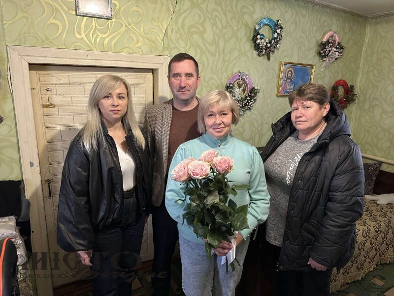 У Зимнівській громаді з днем народження привітали маму загиблого Героя 
