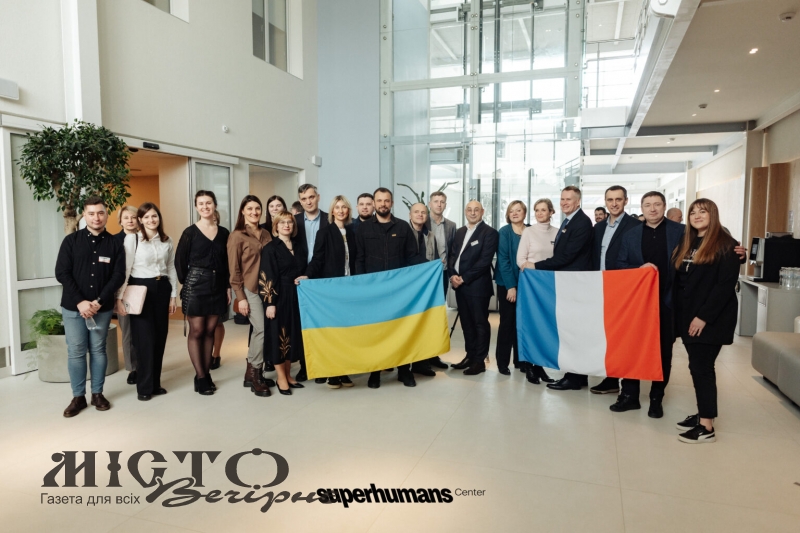 Військовим безкоштовно проводитимуть повне естетичневідновлення обличчя французькі лікарі 