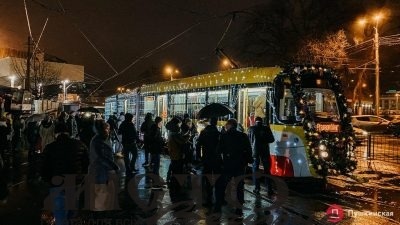 В Одесі відбувся Різдвяний парад трамваїв - новини Володимир-Водинського В Одесі відбувся Різдвяний парад трамваїв