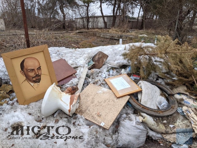 У Володимирі «декомунізували» портрет Леніна 