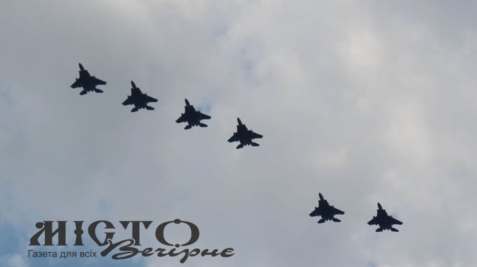 Польща закриває повітряний простір біля України та Білорусі 