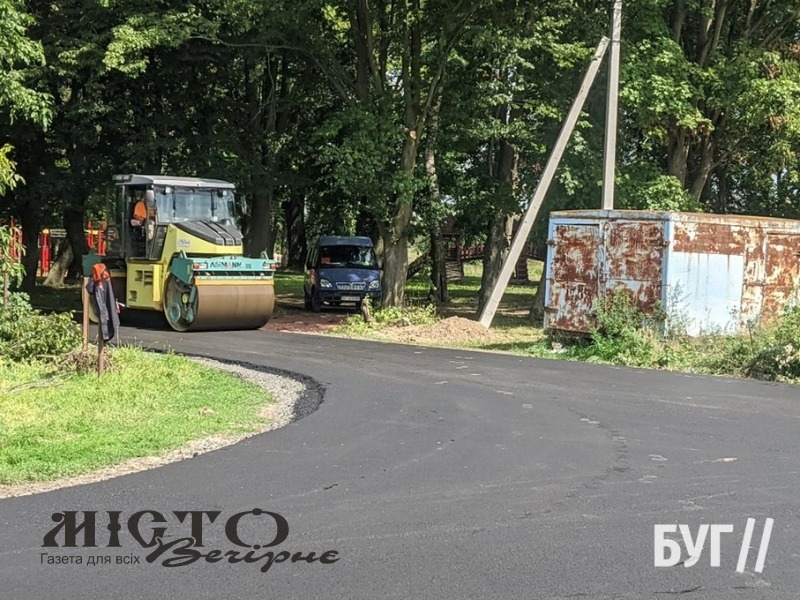 У селі Заріччя ремонтують дорогу 