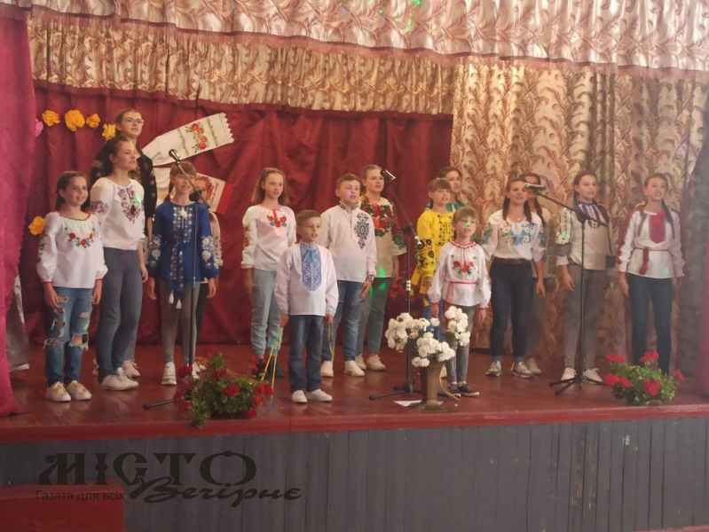 На благодійних концертах в селах Іваничівської громади на потреби ЗСУ зібрали майже 11,5 тисяч гривень  