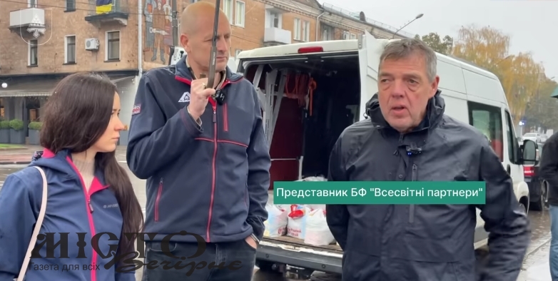 У Нововолинську малозабезпечені мешканці отримали продуктові набори 