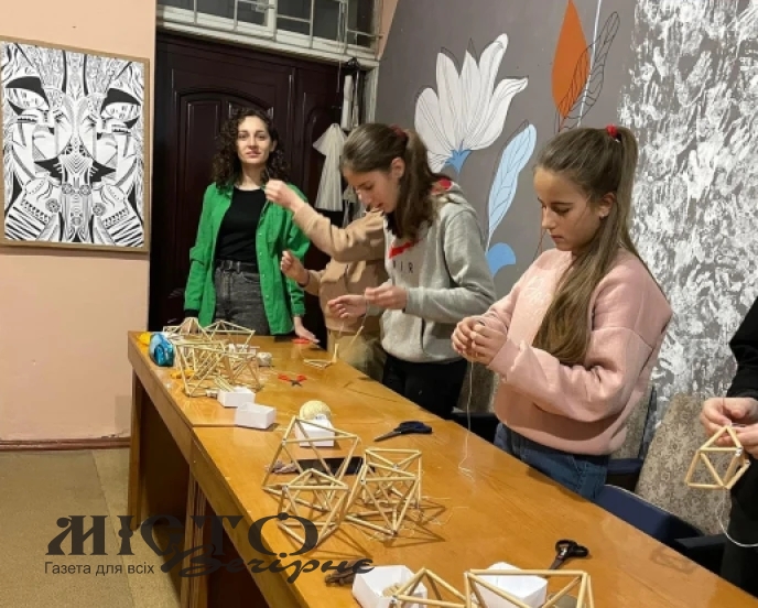 У Затурцях мисткиня Олена Барчук провела цікавий майстер-клас 