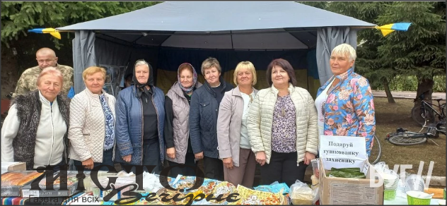 Мешканці Іванич відзначили День захисників і захисниць України святковим концертом і благодійним ярмарком 