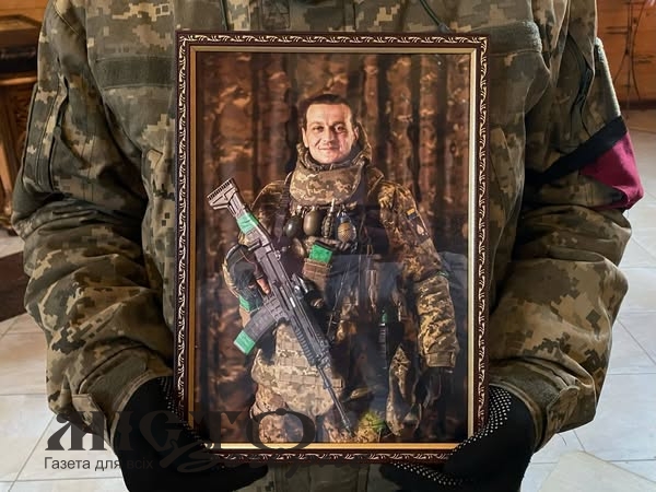 У Володимирі попрощалися з Героєм Миколою Менкунцем 