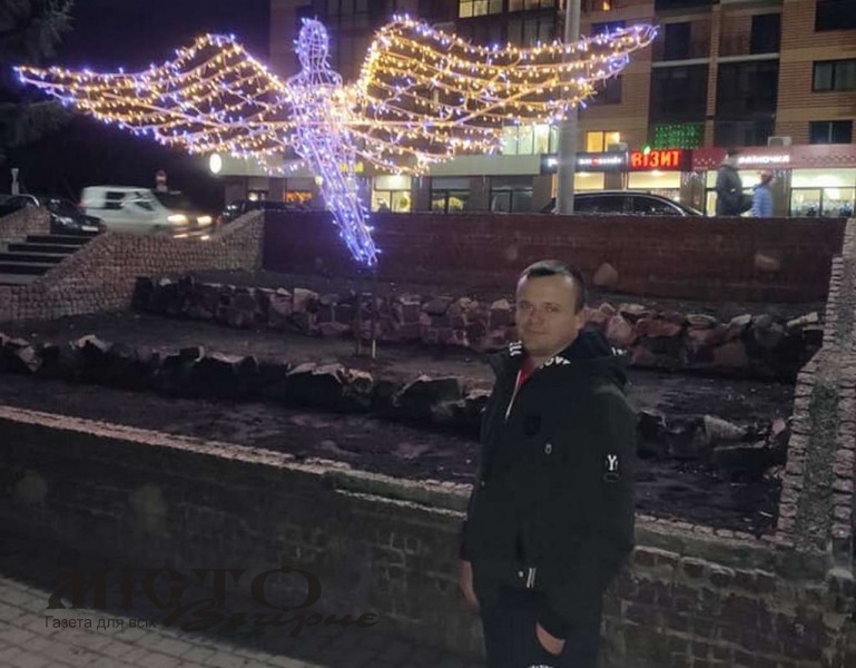 Назвали ім’я благодійника, який подарував інсталяцію ангела для володимирського парку - новини Володимир-Водинського Назвали ім’я благодійника, який подарував інсталяцію ангела для володимирського парку