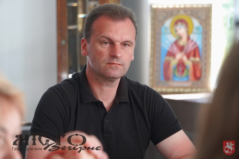 Про що говорили на нараді і брифінгу у міського голови 