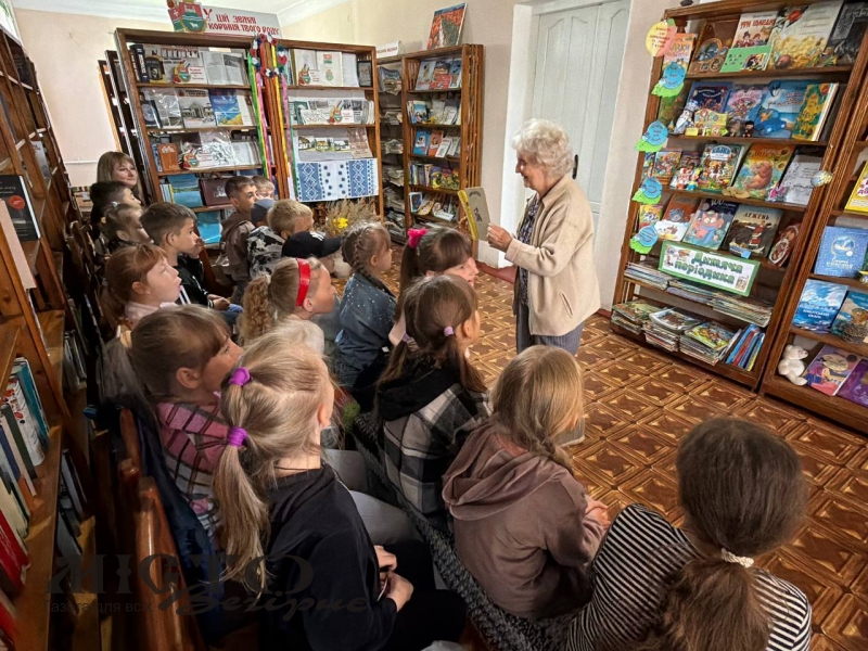 У Затурцях школярі вирушили у «Подорож у книжковий дивосвіт» разом із поетесою Галиною Ушаковою 