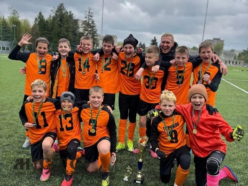 Нововолинський "Шахтар" здобуває перемогу на "Lviv Holiday Cup" 