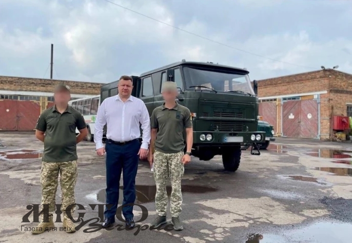 З Нововолинська відправили автомобіль для військових 