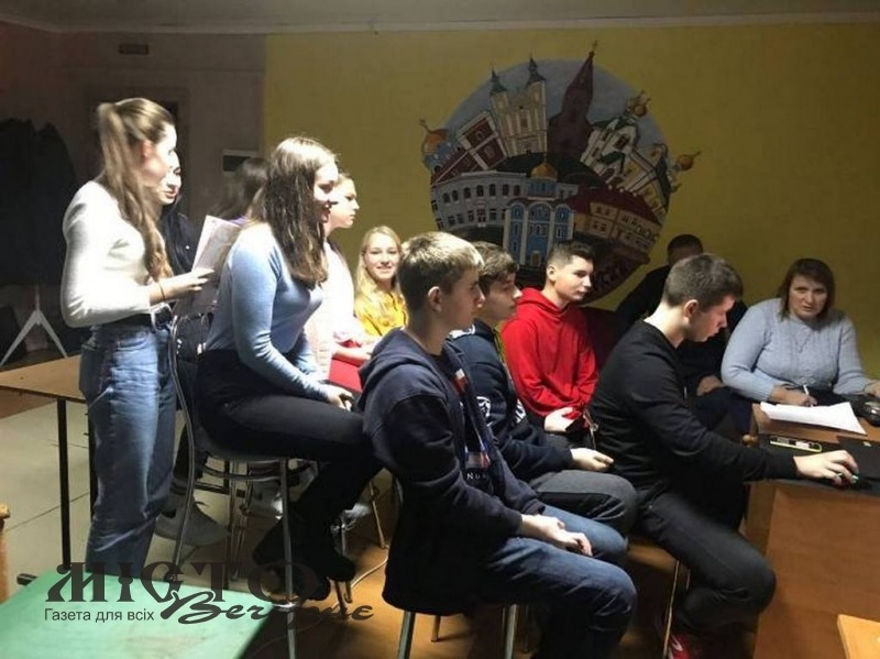 Учні Володимир-Волинської гімназії вибороли ІІІ місце у Всеукраїнському проєкті «Відкривай Україну» - новини Володимир-Водинського Учні Володимир-Волинської гімназії вибороли ІІІ місце у Всеукраїнському проєкті «Відкривай Україну»