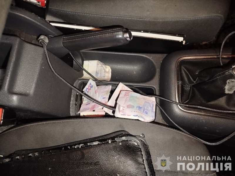 У Нововолинську водій у стані наркотичного спʼяніння намагався дати хабар правоохоронцям 