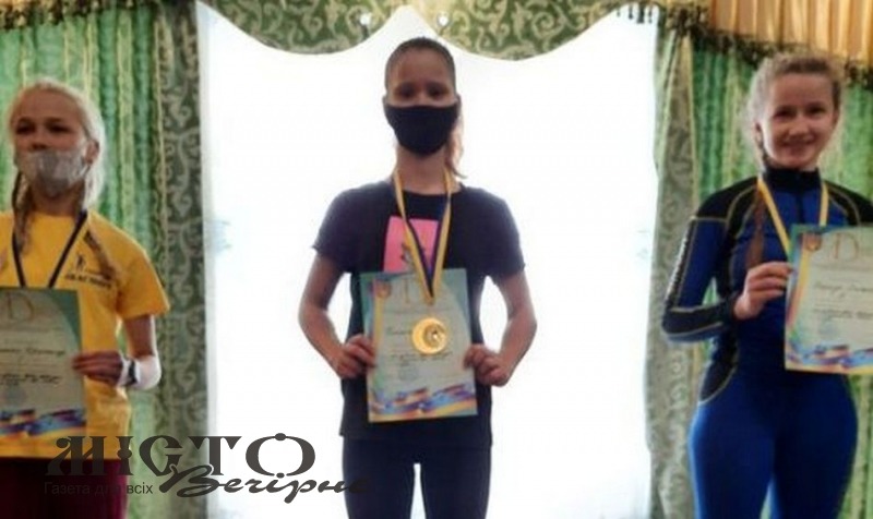 Дівчина з Володимира стала переможницею Чемпіонату України з гірськолижного спорту 