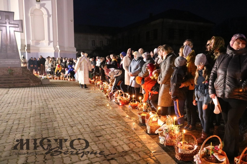 Розклад Ведикодніх богослужінь у храмах Володимира 