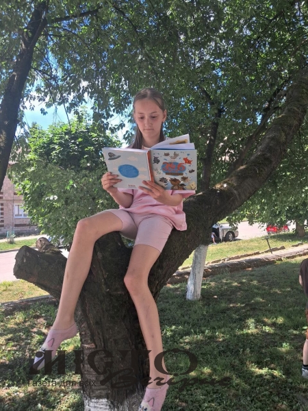 У Локачах у межах «Бібліотечної парасольки» відбувся інформаційно-книжковий коктейль для дітей 