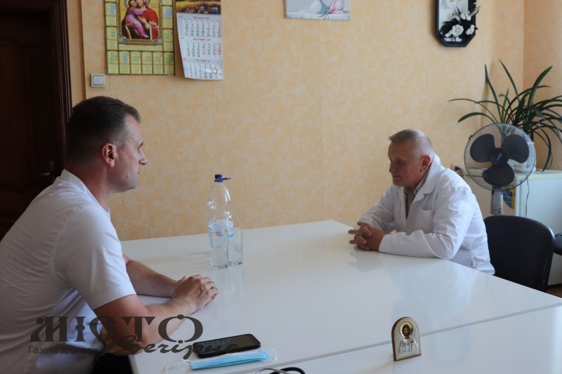 Міський голова Володимира з робочим візитом відвідав стоматполікілініку 