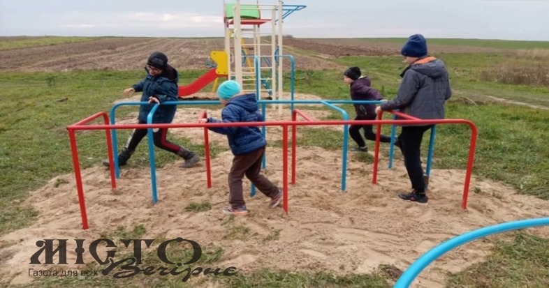 У Володимирі презентували проєкт громадського бюджету “Безпечне дозвілля – встановлення огорожі навколо дитячого майданчика” 