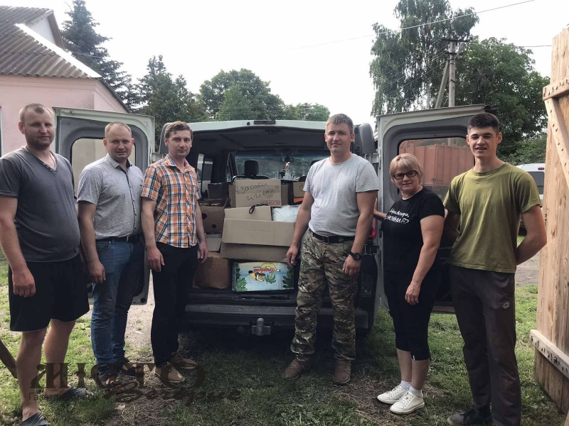 Волонтери з Павлівської громади відправили автівку з продуктами до Херсону - новини Володимир-Водинського Волонтери з Павлівської громади відправили автівку з продуктами до Херсону